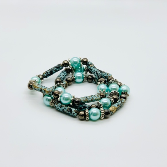 Peruvian Wood/Glass Beaded Bracelet Set - Picture 3 of 3